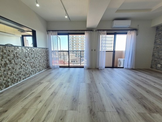 apartment 埼玉県上尾市谷津２丁目２番１号ショーサンプラザ５Ｆ