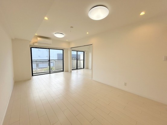 apartment 埼玉県上尾市谷津２丁目２番１号ショーサンプラザ５Ｆ