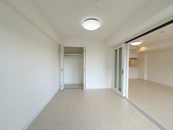 apartment 埼玉県上尾市谷津２丁目２番１号ショーサンプラザ５Ｆ