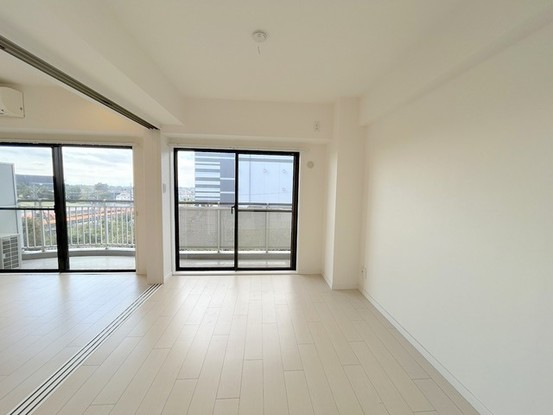 apartment 埼玉県上尾市谷津２丁目２番１号ショーサンプラザ５Ｆ