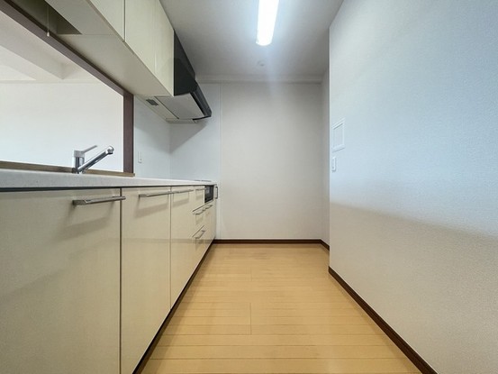 apartment 埼玉県上尾市谷津２丁目２番１号ショーサンプラザ５Ｆ