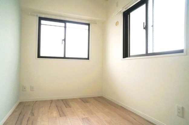 apartment 埼玉県上尾市谷津２丁目２番１号ショーサンプラザ５Ｆ