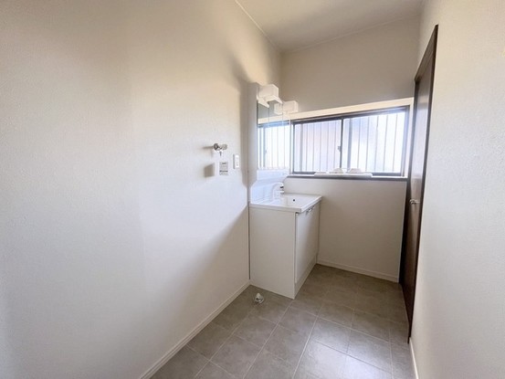 detached 埼玉県上尾市谷津２丁目２番１号ショーサンプラザ５Ｆ