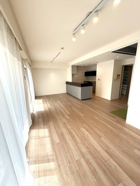 apartment 埼玉県上尾市谷津２丁目２番１号ショーサンプラザ５Ｆ