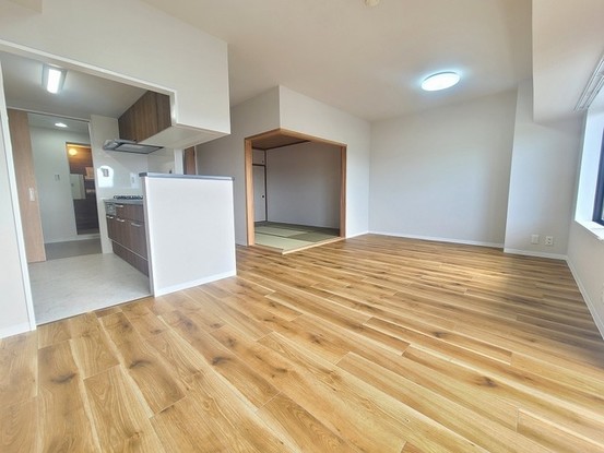 apartment 埼玉県上尾市谷津２丁目２番１号ショーサンプラザ５Ｆ