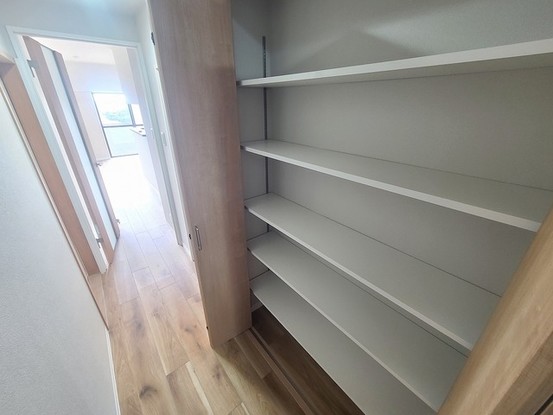 apartment 埼玉県上尾市谷津２丁目２番１号ショーサンプラザ５Ｆ