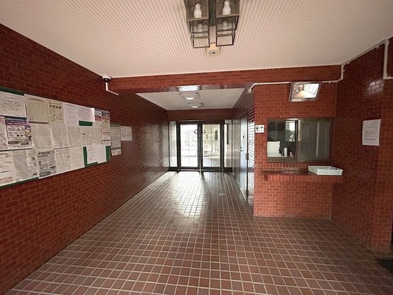 apartment 埼玉県上尾市谷津２丁目２番１号ショーサンプラザ５Ｆ