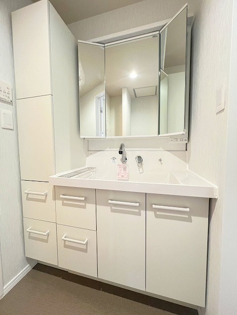 apartment 埼玉県上尾市谷津２丁目２番１号ショーサンプラザ５Ｆ