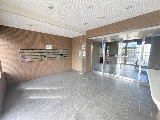 apartment 埼玉県上尾市谷津２丁目２番１号ショーサンプラザ５Ｆ