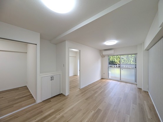 apartment 埼玉県上尾市谷津２丁目２番１号ショーサンプラザ５Ｆ