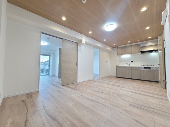 apartment 埼玉県上尾市谷津２丁目２番１号ショーサンプラザ５Ｆ