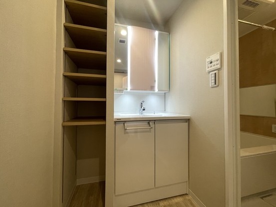 apartment 埼玉県上尾市谷津２丁目２番１号ショーサンプラザ５Ｆ