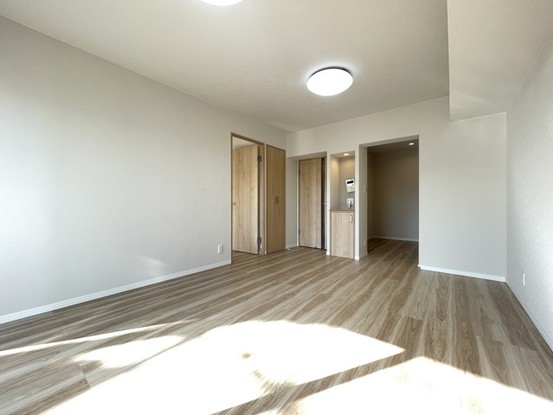 apartment 埼玉県上尾市谷津２丁目２番１号ショーサンプラザ５Ｆ