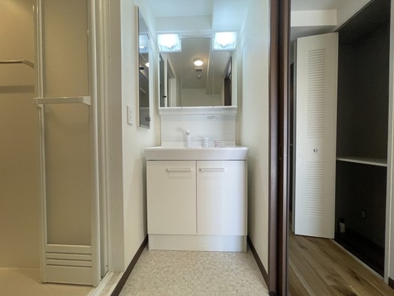 apartment 埼玉県上尾市谷津２丁目２番１号ショーサンプラザ５Ｆ