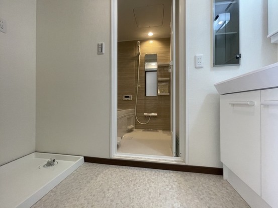 apartment 埼玉県上尾市谷津２丁目２番１号ショーサンプラザ５Ｆ