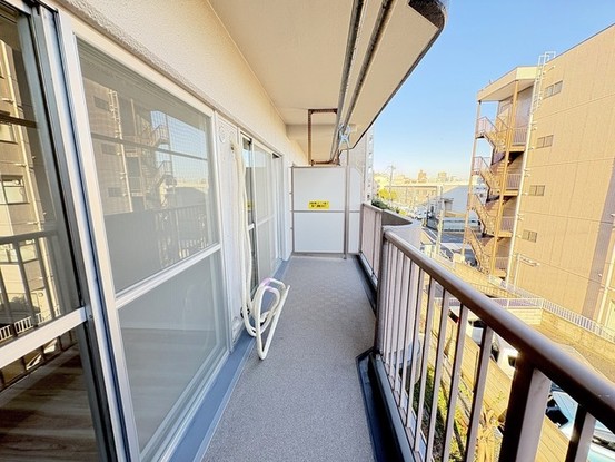 apartment 埼玉県上尾市谷津２丁目２番１号ショーサンプラザ５Ｆ