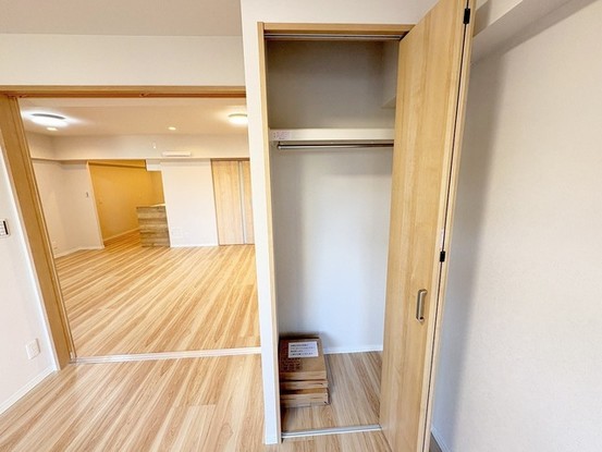apartment 埼玉県上尾市谷津２丁目２番１号ショーサンプラザ５Ｆ