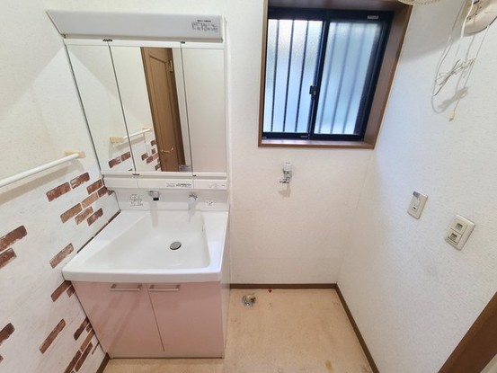 detached 埼玉県上尾市谷津２丁目２番１号ショーサンプラザ５Ｆ