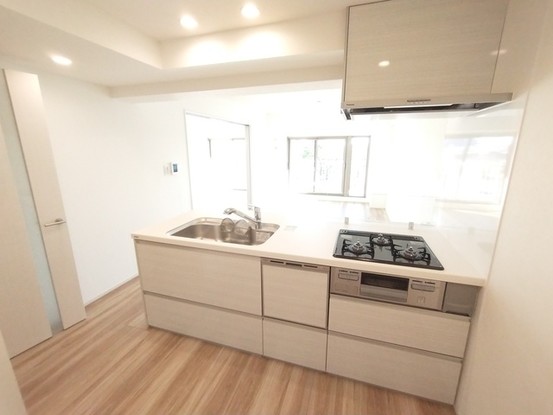 apartment 埼玉県上尾市谷津２丁目２番１号ショーサンプラザ５Ｆ