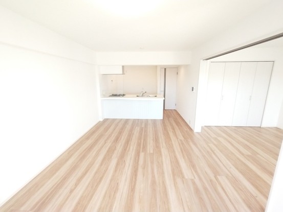 apartment 埼玉県上尾市谷津２丁目２番１号ショーサンプラザ５Ｆ