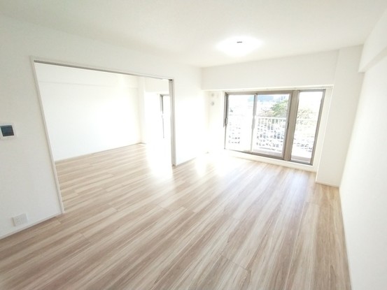 apartment 埼玉県上尾市谷津２丁目２番１号ショーサンプラザ５Ｆ