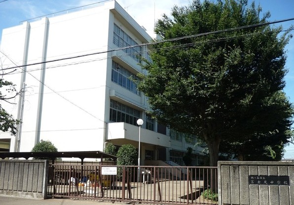 apartment 埼玉県上尾市谷津２丁目２番１号ショーサンプラザ５Ｆ