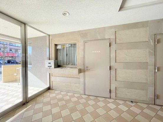 apartment 埼玉県上尾市谷津２丁目２番１号ショーサンプラザ５Ｆ