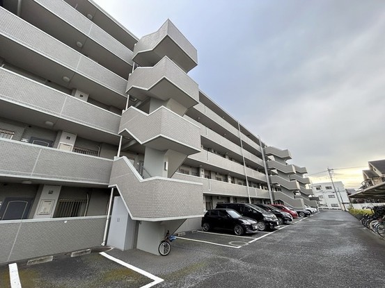 apartment 埼玉県上尾市谷津２丁目２番１号ショーサンプラザ５Ｆ