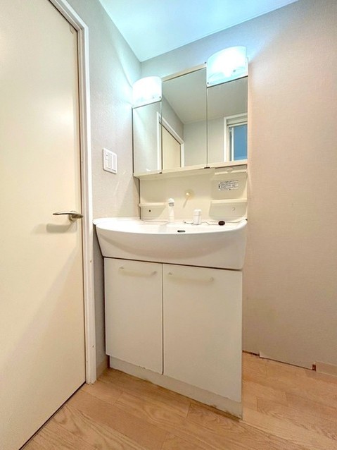 apartment 埼玉県上尾市谷津２丁目２番１号ショーサンプラザ５Ｆ