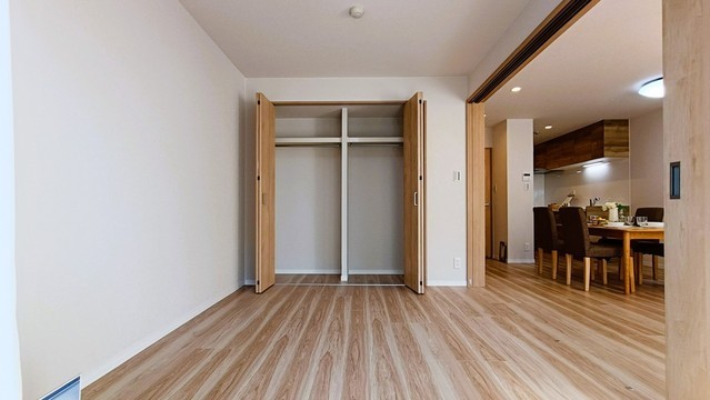 apartment 埼玉県上尾市谷津２丁目２番１号ショーサンプラザ５Ｆ
