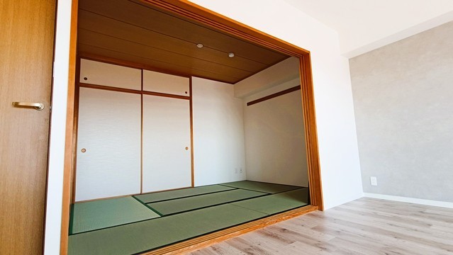 apartment 埼玉県上尾市谷津２丁目２番１号ショーサンプラザ５Ｆ