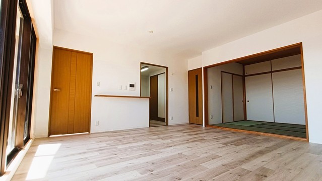 apartment 埼玉県上尾市谷津２丁目２番１号ショーサンプラザ５Ｆ
