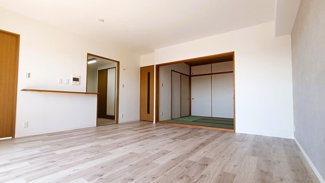apartment 埼玉県上尾市谷津２丁目２番１号ショーサンプラザ５Ｆ