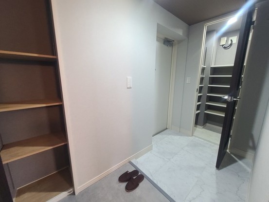 apartment 埼玉県上尾市谷津２丁目２番１号ショーサンプラザ５Ｆ