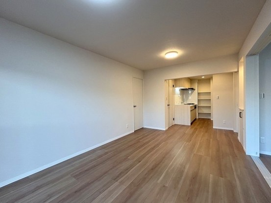 apartment 埼玉県上尾市谷津２丁目２番１号ショーサンプラザ５Ｆ