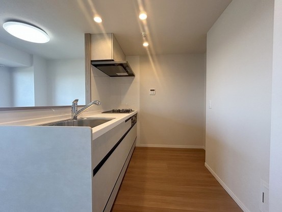 apartment 埼玉県上尾市谷津２丁目２番１号ショーサンプラザ５Ｆ