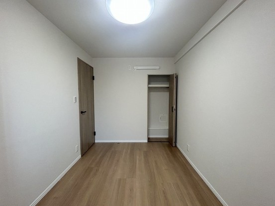 apartment 埼玉県上尾市谷津２丁目２番１号ショーサンプラザ５Ｆ