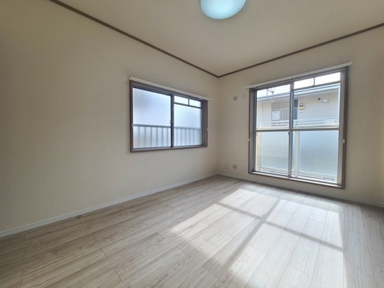 apartment 埼玉県上尾市谷津２丁目２番１号ショーサンプラザ５Ｆ