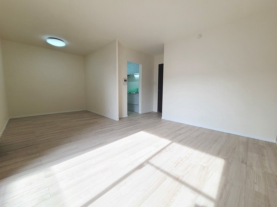 apartment 埼玉県上尾市谷津２丁目２番１号ショーサンプラザ５Ｆ