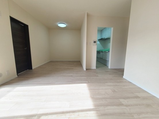 apartment 埼玉県上尾市谷津２丁目２番１号ショーサンプラザ５Ｆ