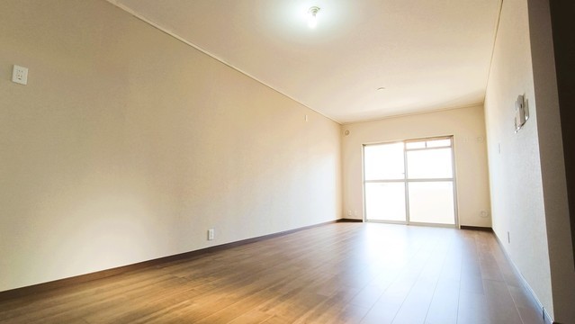 apartment 埼玉県上尾市谷津２丁目２番１号ショーサンプラザ５Ｆ