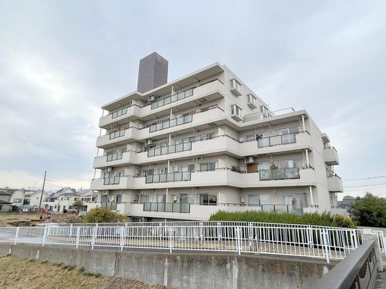 apartment 埼玉県上尾市谷津２丁目２番１号ショーサンプラザ５Ｆ