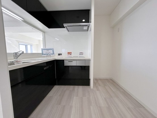 apartment 埼玉県上尾市谷津２丁目２番１号ショーサンプラザ５Ｆ
