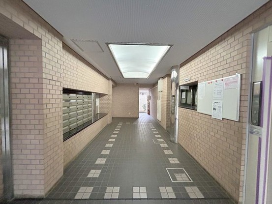 apartment 埼玉県上尾市谷津２丁目２番１号ショーサンプラザ５Ｆ