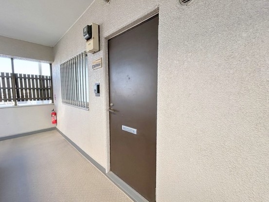 apartment 埼玉県上尾市谷津２丁目２番１号ショーサンプラザ５Ｆ