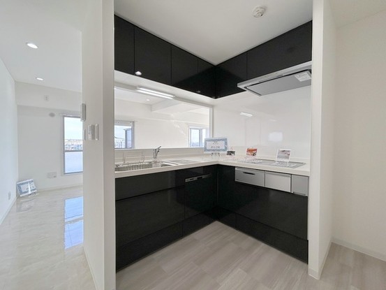 apartment 埼玉県上尾市谷津２丁目２番１号ショーサンプラザ５Ｆ