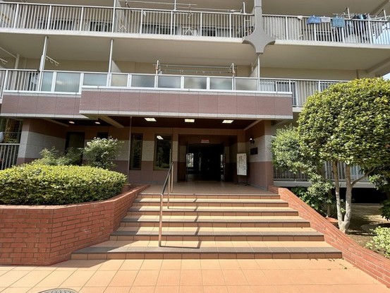 apartment 埼玉県上尾市谷津２丁目２番１号ショーサンプラザ５Ｆ