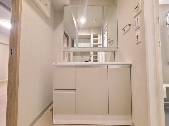 apartment 埼玉県上尾市谷津２丁目２番１号ショーサンプラザ５Ｆ