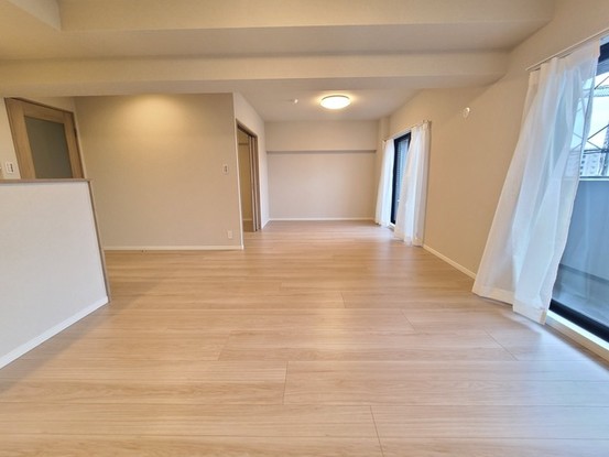 apartment 埼玉県上尾市谷津２丁目２番１号ショーサンプラザ５Ｆ