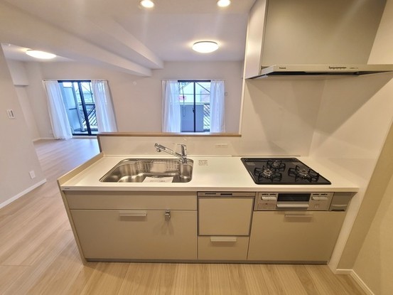 apartment 埼玉県上尾市谷津２丁目２番１号ショーサンプラザ５Ｆ